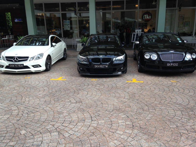 Illustration for article titled Philippines and Singapore car spotting